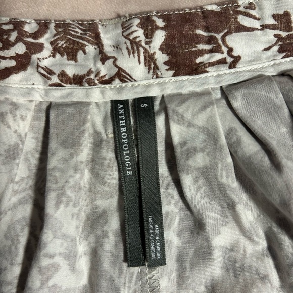 High Waist Brown and White Floral Shorts - Picture 5 of 6